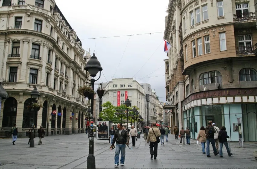  РАСПИШАНИ ЛОКАЛНИ ИЗБОРИ ВО СРБИЈА – граѓаните на изборните места излегуваат на 17 декември