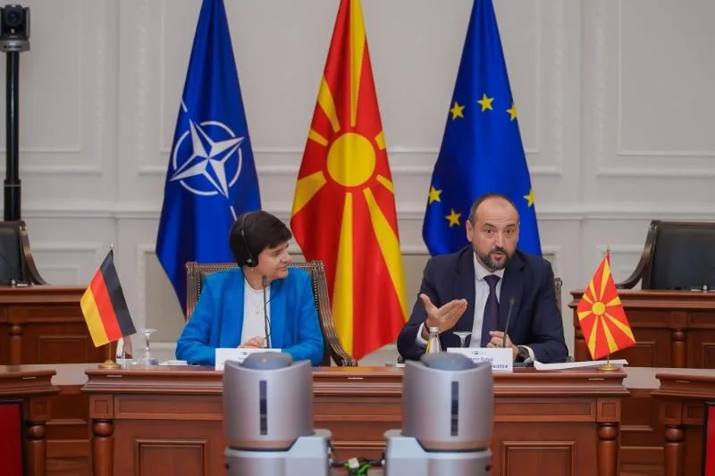  Битиќи: Зголемена квотата за работни дозволи за странци на последната владина седница