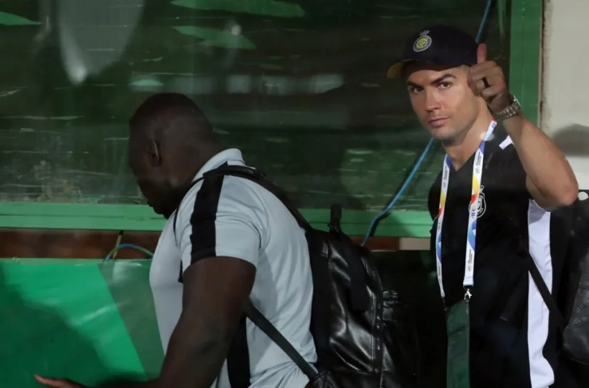 ЈА ТУЖЕШЕ МЕДИУМСКАТА КУЌА 11 ПАТИ, А ПОТОА ЈА КУПИ: Светската ѕвезда потроши 57 милиони евра, и ниту еден не отпушти од работа