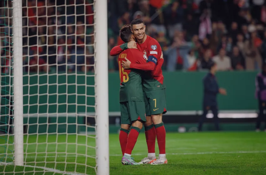 Португалија со максимални 30 бода ги заврши квалификациите (ВИДЕО)