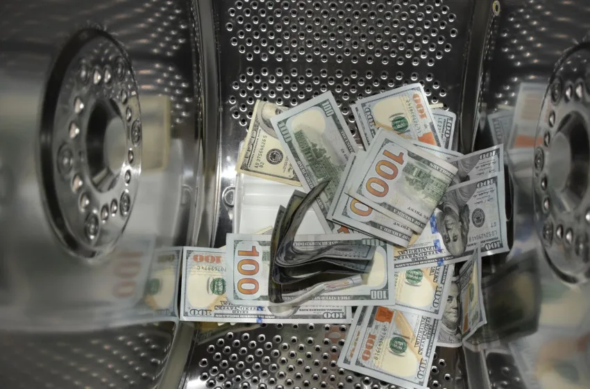  Кражба во две спортски обложувалници во Скопје, одземени два сефа со пари