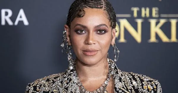  ФОТО: Бијонсе со нов имиџ на филмска премиера