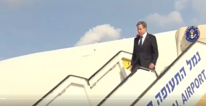  Блинкен повтори во Тел Авив: Израел има право да се брани