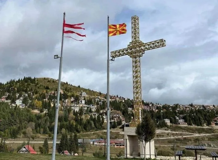  Османи за крстот на Попова Шапка: Предизборна игра, договорена помеѓу „националистички сили“