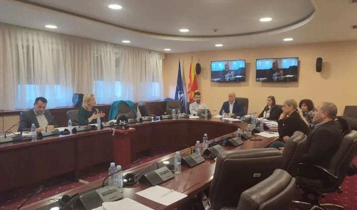 ВМРО-ДПМНЕ смета дека Филипче има политичка одговорност за Онкологија, според СДСМ – опозицијата ја политизира работата на Анкетната комисија