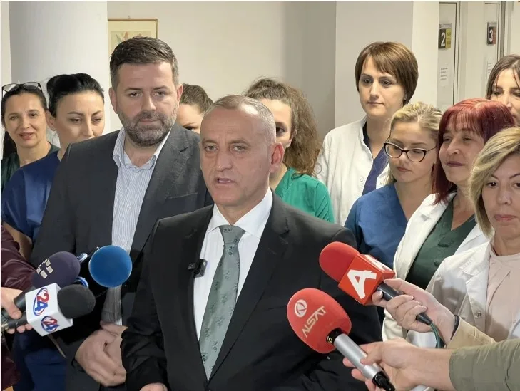  За три месеци на Клиниката за онкологија ќе има четири акцелератори за болните од канцер, најави Меџити