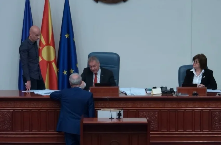 Левица не се СДС и ДПМНЕ за да му се плашат на ДУИ