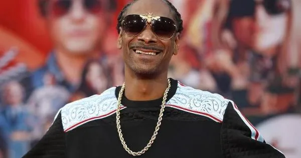  Снуп Дог објави дека се откажува од пушењето марихуана, фановите се разочарани