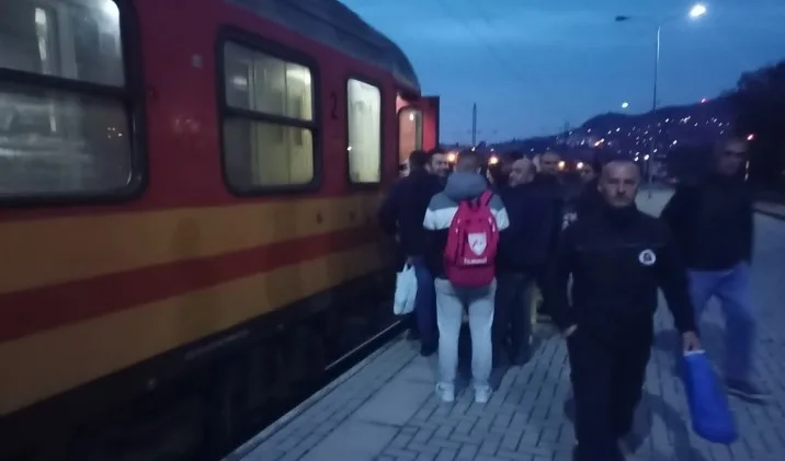 По 10 дена прекин, повторно сообраќа единствениот воз Скопје-Битола