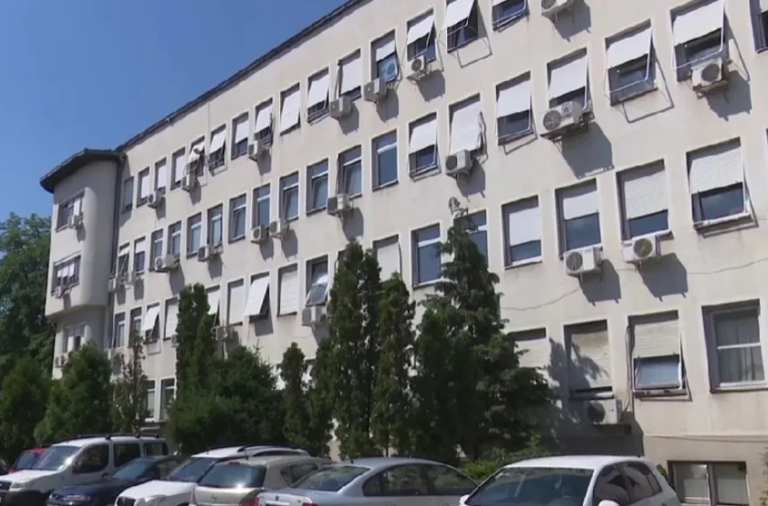 МЗ: Здравствените установи подготвени со дежурни екипи за новогодишната ноќ, апелираме на мирно и одговорно прославување