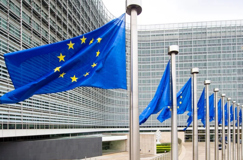  ГРЦИЈА ПО СЕ ИЗГЛЕДА ЈА СПРЕЧИ АЛБАНИЈА ДА ДОБИЕ ДАТУМ ЗА ПРЕГОВОРИ ЗА ВЛЕЗ ВО ЕУ: Разочарувањето се гледа во пишувањата на албанските медиуми