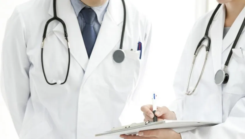 ВО БУГАРИЈА ИМ Е ЛЕСНО, ИМААТ БУГАРСКИ ПАСОШИ ПА СИ БЕГААТ ВО СТРАНСТВО: Бугарското здравство пред колапс, голем недостаток на лекари и медицински сестри