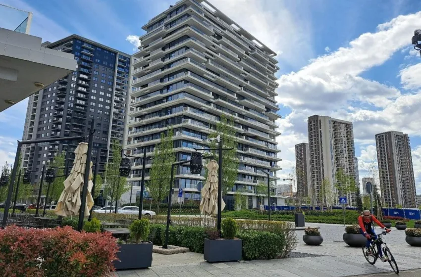  СРБИЈА ДЕНЕС ГЛАСА: Граѓаните избираат параламентарна, покраинска и локална власт, избирачките места отворени до 20 часот