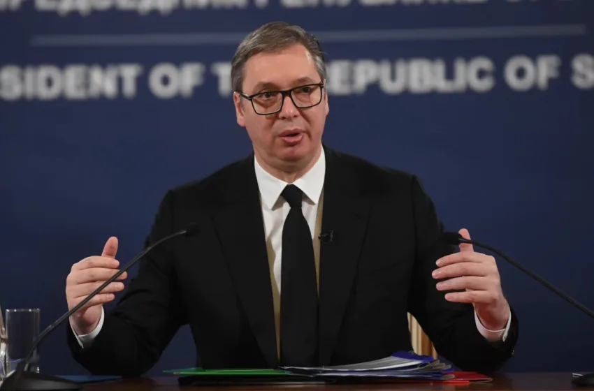  ВУЧИЌ СМИРУВА ДЕКА НЕМА РЕВОЛУЦИЈА: Не сме навикнати некој да ни ги крши прозорците