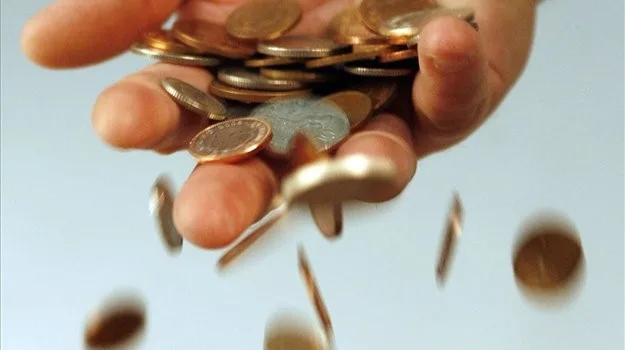 ДЛАБОКА Е ДОЛЖНИЧКАТА ДУПКА: Еве кои земји се најзадолжени