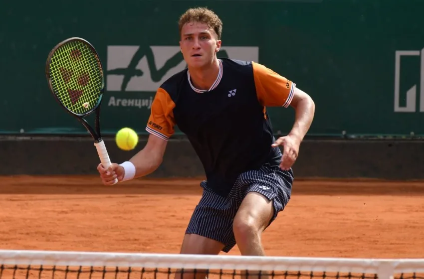  Тенисерот Ивановски забива подобро од половина од кошаркарите од Првата лига (ВИДЕО)