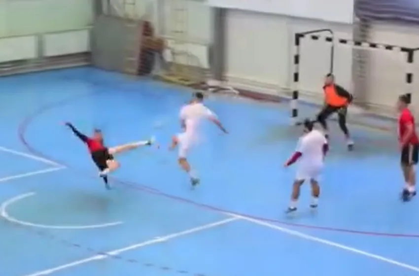  Нешто што ретко се гледа: Петкоски постигна страшен гол (ВИДЕО)