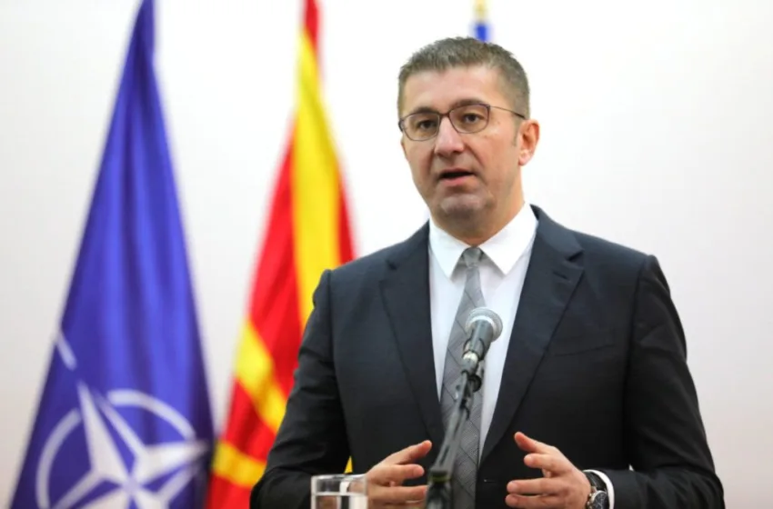 Мицкоски: На СДС, ДУИ и Алијанса им посакувам долги години во опозиција за да може да се реформираат и да излезат од прегратките на криминалците