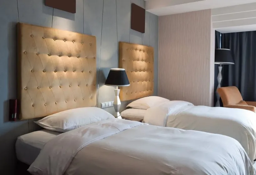  Семејството на жената која почина во хотелски замрзнувач ќе добие отштета од 10 милиони долари