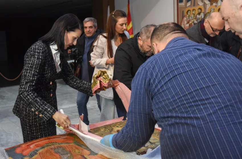  ВИДЕО Прва успешна реституција: Вратени 20 украдени македонски икони