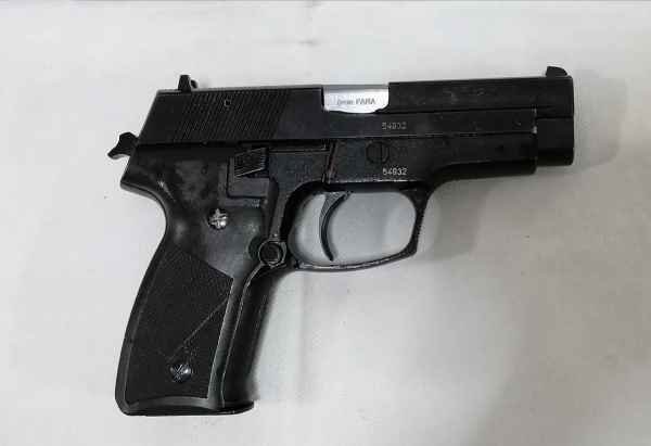  33 годишник од Скопје вперил пиштол кон три лица и испукал еден куршум – оружјето го чувал во Audi Q5