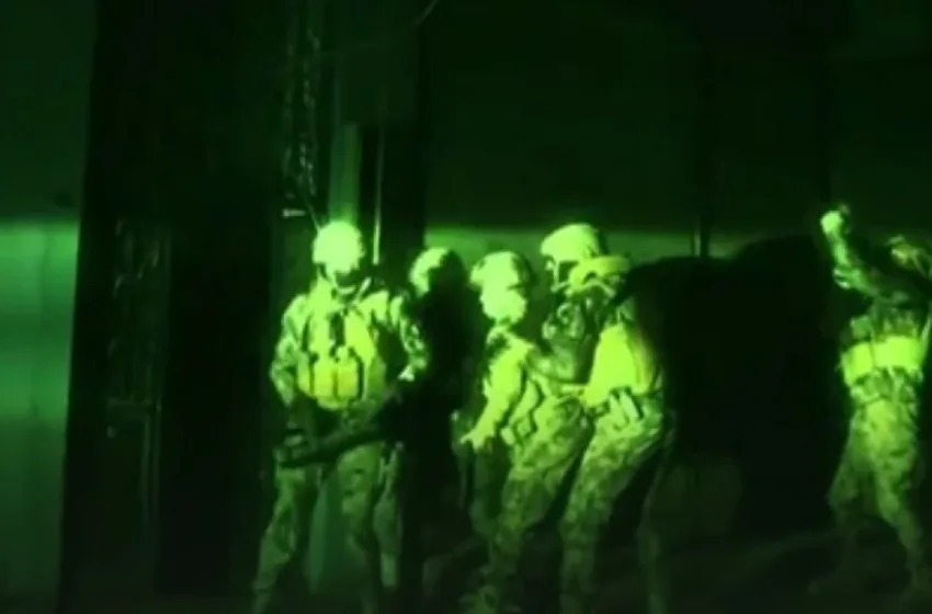  ВИДЕО Рации во 37 турски градови и провинции! Погледнете ги специјалците во акција, уапсени се 189 лица