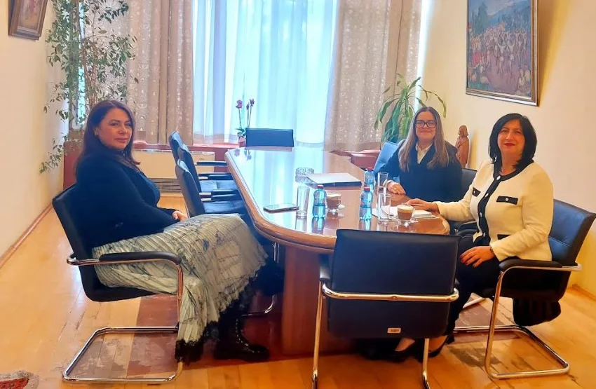  Македонско друштво „Илинден“-Тирана: УКИМ да не ги поткопува изучувањето на македонскиот јазик и развојот на македонистиката на Универзитетот во Тирана