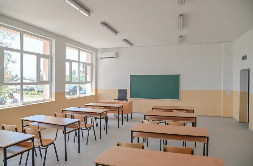  Ужас во Чучер Сандево, малолетници во училница се тепале со тврди предмети