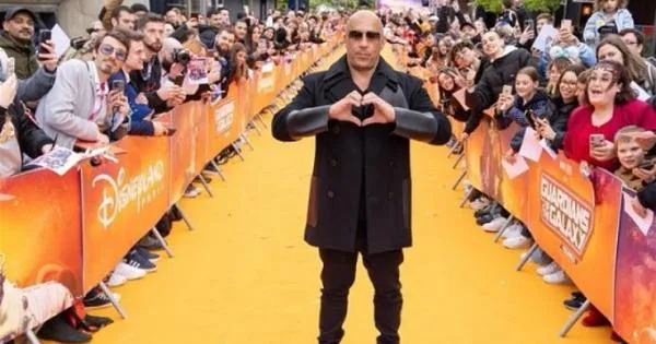 Голем скандал го тресе Холивуд: Познат глумец обвинет за сексуално вознемирување