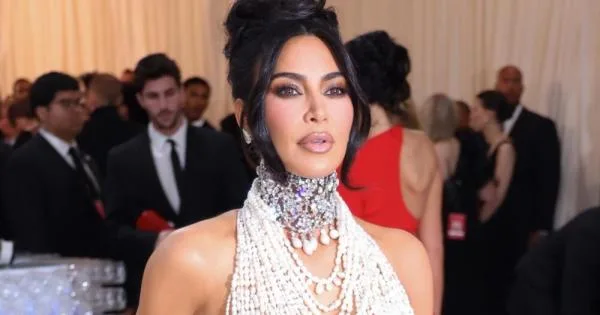 Холивудски ѕвезди кои слават православен Божиќ