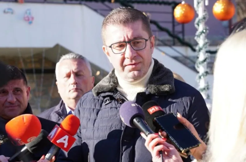 Мицкоски од Вевчани: На граѓаните им посакувам здравје и среќа, но и многу мудрост и трпение во оваа година на промени која што следи