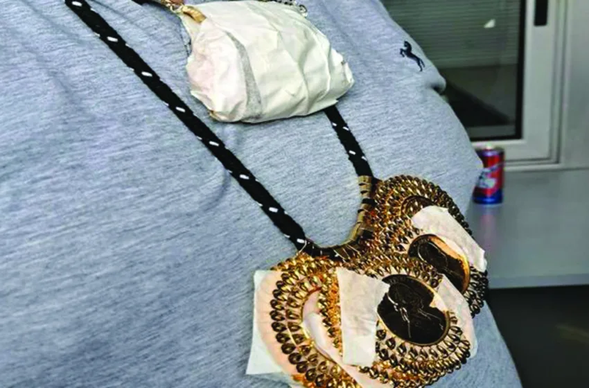 Ѓорѓиевски подели хуманитарни пакети на социјално загрозените, утре ќе ги дарува дечињата од Бадниковата поворка