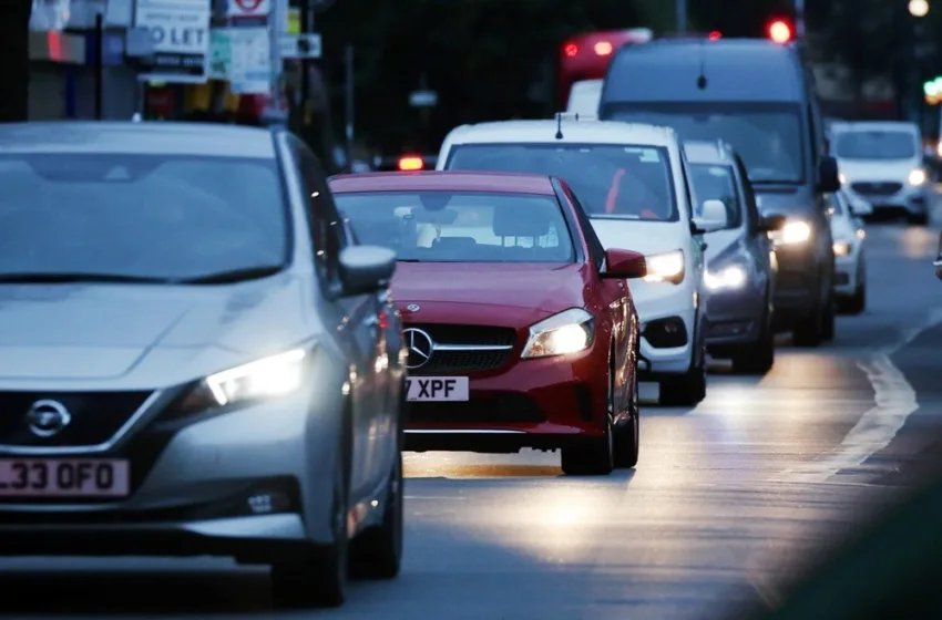  ВАЖНА ВЕСТ ЗА ВОЗАЧИТЕ, А ЕВЕ КОИ НАЈМНОГУ ЌЕ СЕ ИЗРАДУВААТ – РКЕ ги одреди новите цени на нафтените деривати