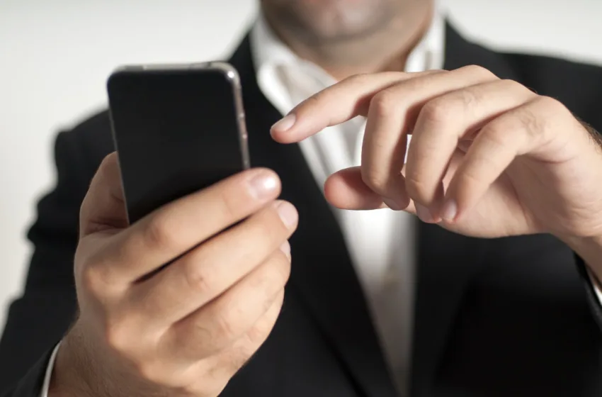 СРБИТЕ ЌЕ КУРТУЛАТ: КОНЕЧНО СТОП ЗА НАПАДНИТЕ ТРГОВЦИ – веќе нема да смеат да им нудат перници и правосмукалки преку телефон