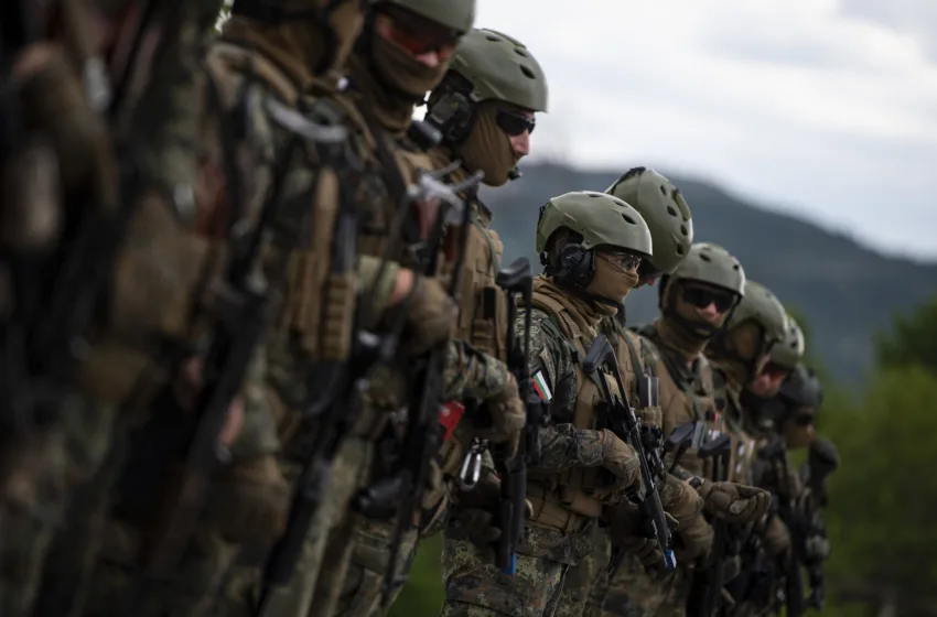  ЌЕ СЕ ВРАЌА ВОЕНИОТ РОК ВО СРБИЈА? Српската војска нема резерви