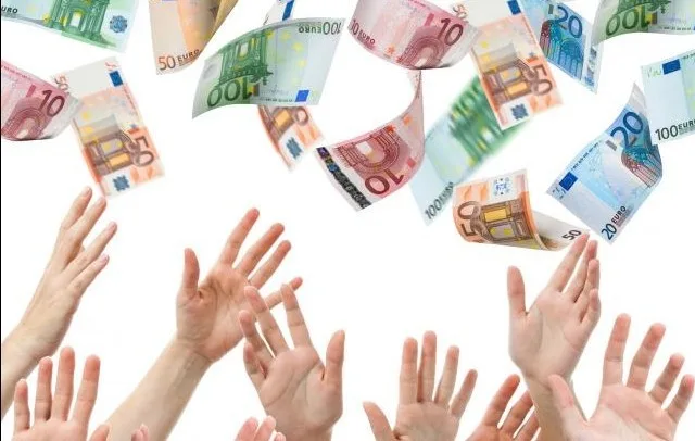  КАКО ДА СЕ ПРЕЖИВЕЕ ЈАНУАРИ – прославите завршија, хранта е изедена, паричниците се празни – ЕВЕ ШТО СОВЕТУВААТ ФИНАНСИСКИТЕ СТРУЧЊАЦИ