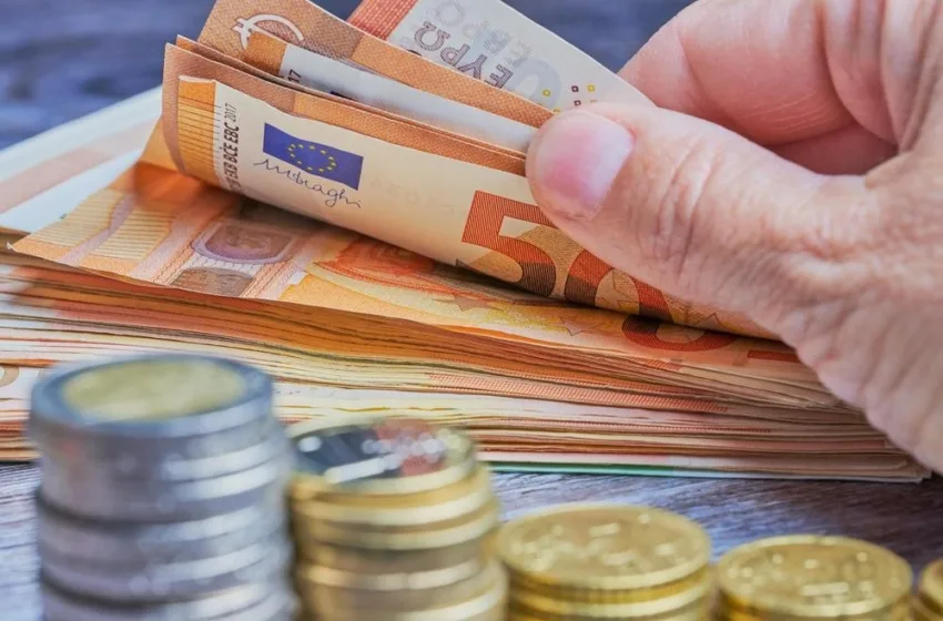  ПЛАТИ И НАД ДВЕ ИЛЈАДИ ЕВРА МЕСЕЧНО, А ФАКУЛТЕТ НЕ Е ПОТРЕБЕН! Фризери, бравари, возачи се бараат по секоја цена