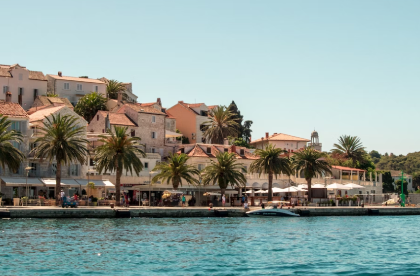 КАКОВ ПАРАЗИТ ИМА ВО ХРВАТСКА, ЗАБОЛЕЛЕ 20-ТИНА ГЕРМАНСКИ ТУРИСТИ: Британските таблоиди сега ги предупредуваат своите граѓани на опасна инфекција