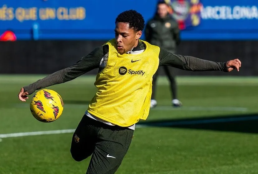  Барса успеа во својата намера – регистриран е Витор Роке