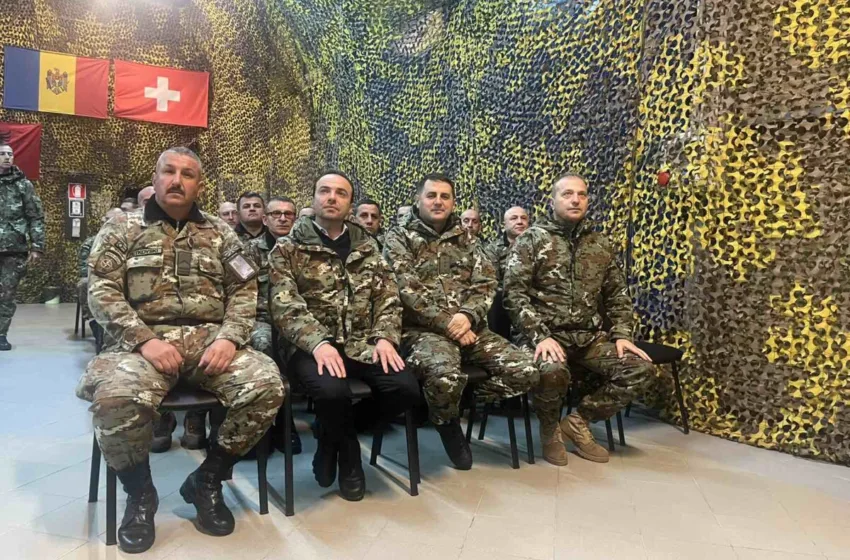  Заменикот – министер Јајага заедно со припадниците на Армијата во мисијата КФОР ја дочека новата 2024 година