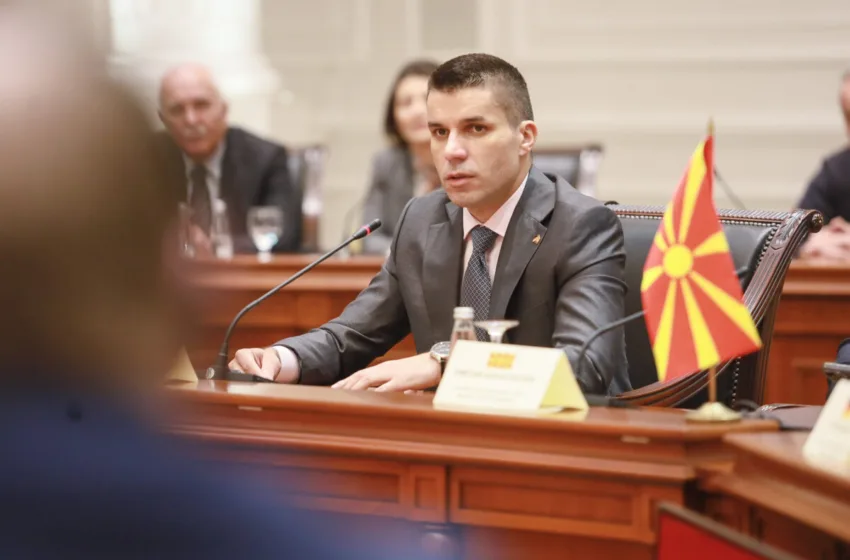  Николовски: Со историски најголемиот капитален проект во водоснабдувањето вреден над 100 милиони евра, градиме нови четири системи за наводнување на нови 13.650 хектари земјоделско земјиште