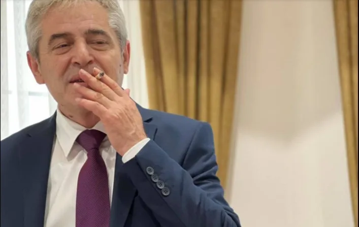  Ахмети: Утре е историски ден, го избираме првиот премиер Албанец