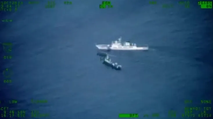 Американски брод погоден со проектил во близина на брегот на Јемен