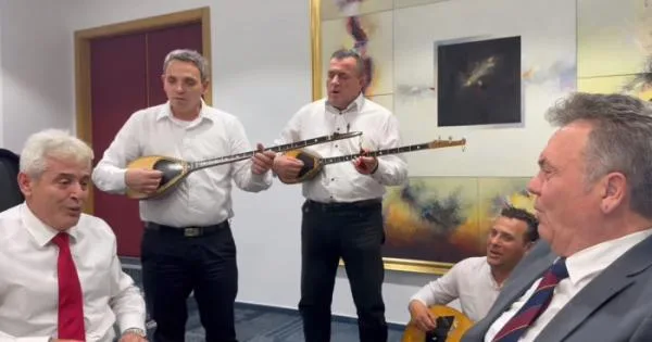  (ВИДЕО) Ахмети видно расположен – повторно запеа