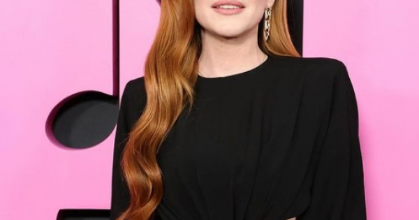  Со години важеше за лошата девојка на Холивуд, а сега сите ги засени со својот изглед