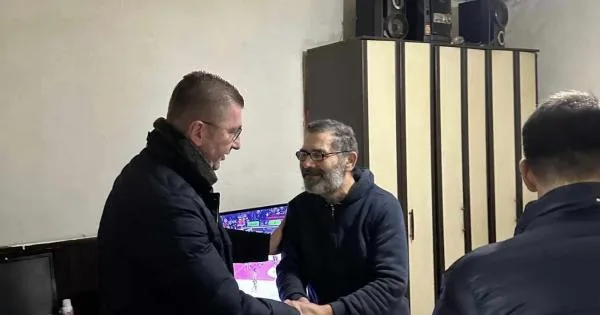  Мицкоски за Божиќ: Да се сетиме на луѓето на кои им е потребна грижа