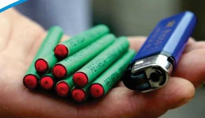  Во Тетово на дете му пукнала петарда во уста