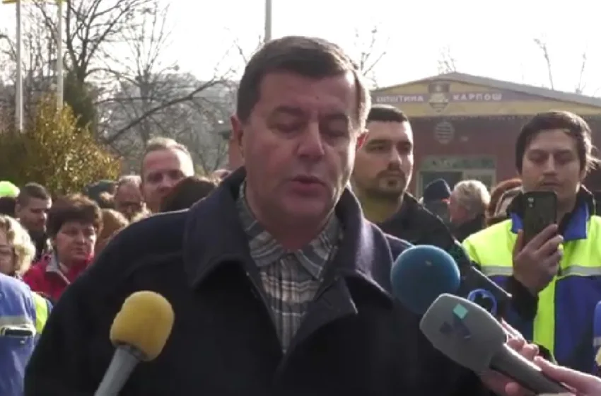 ВИДЕО Вработените во Општина Карпош излегоа на протест против недонесувањето на Буџетот