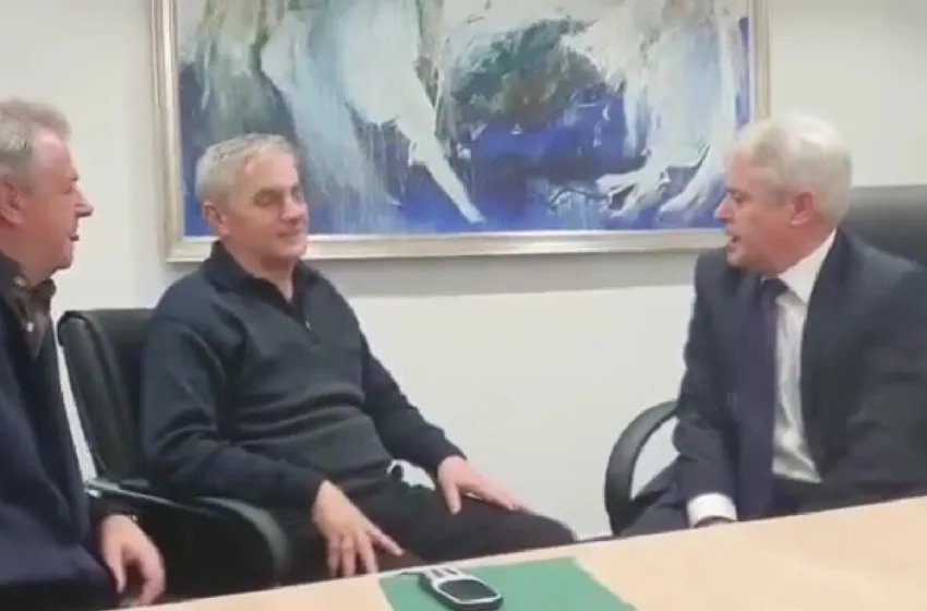  ВИДЕО: Али Ахмети пееше утрово за првиот премиер Албанец