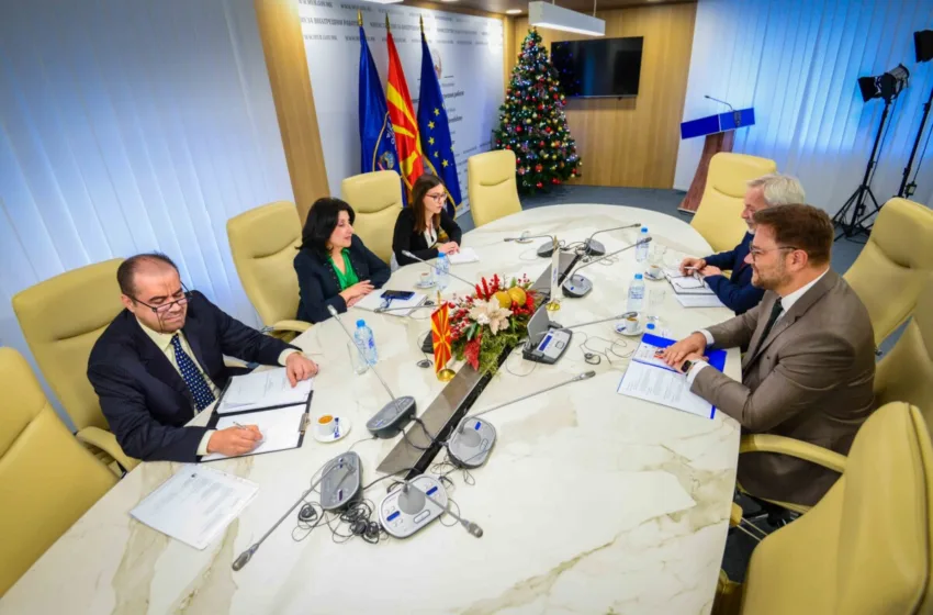  Државната секретарка во МВР Магдалена Несторовска на средба со Претставникот на УНХЦР во земјава, Габриел Гуалано Де Годој